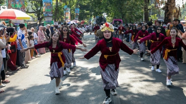 Pesta Rakyat Simpedes 2023 Hadirkan Semarak Pesta Seni hingga Edukasi Keuangan