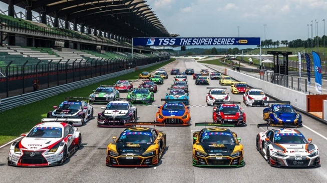 Kejuaraan TSS di Sirkuit Internasional Sepang, Markus Winkelhock dan Vicente Floirendo Persembahkan Kemenangan