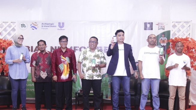 Atasi Masalah Sampah, Aplikasi Containder Karya PYCH Asuhan BIN Diapresiasi Sandiaga Uno