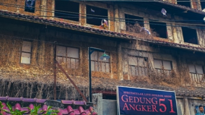 Gedung Angker 51, Wisata Rumah Hantu Terbesar dan Terpanjang di Semarang