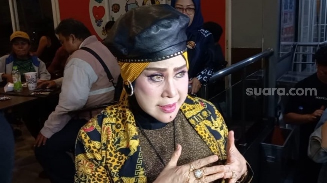 Cerita Elvy Sukaesih yang Lagunya Masih Digemari Seluruh Generasi