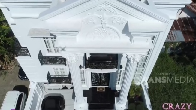 Potret Rumah Crazy Rich Aceh (Official Trans TV YouTube)