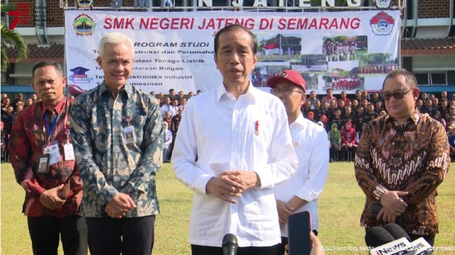 Sebut Polusi Udara Jabodetabek Harus Diatasi Bersama, Jokowi: Perlu Waktu, Tak Bisa Langsung