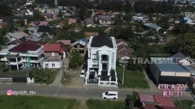 Potret Rumah Crazy Rich Aceh (YouTube Trans TV Official)