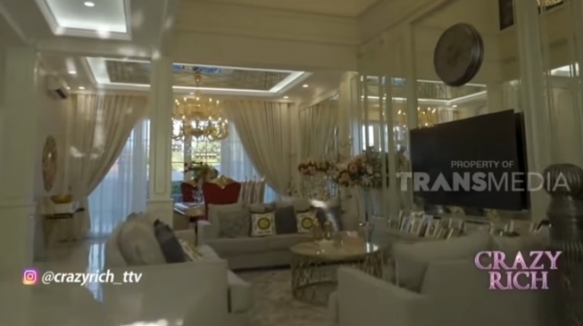 Potret Rumah Crazy Rich Aceh (YouTube Trans TV Official)