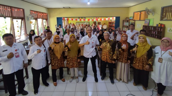 Tim FMIPA UNNES Gandeng KKG Gugus Srikandi Dukung Kurikulum Merdeka untuk Pendidikan SD