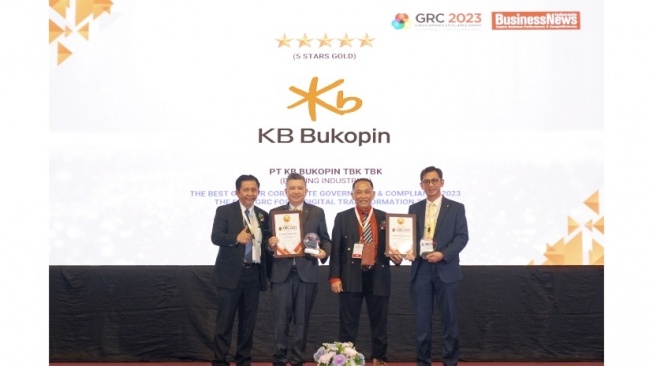 Implementasikan GRC, Bank KB Bukopin Raih 3 Penghargaan dalam GRC Performance Excellence Awards 2023