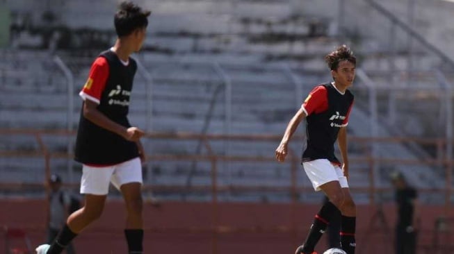 Dicoret Timnas Indonesia U-17, Lionel Sinathrya Gabung PSG