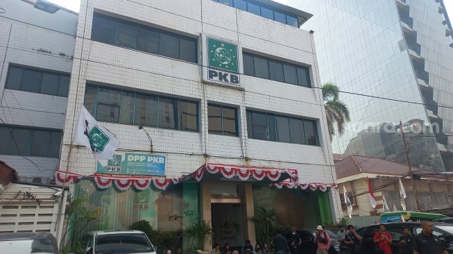 Partai Kebangkitan Bangsa (PKB) akan menggelar rapat pleno di DPP PKB, Jakarta Pusat, pada Jumat (1/9/2023) pagi. (Suara.com/Fakhri)