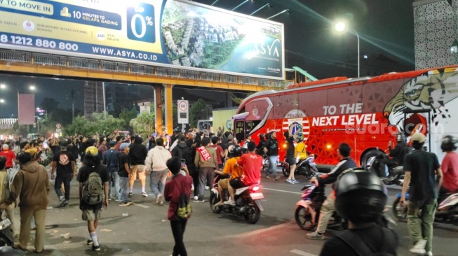 Breaking News! Buntut Ricuh Persija vs Persib, Pemkot Bekasi Larang Stadion Patriot Gelar Laga Tensi Tinggi