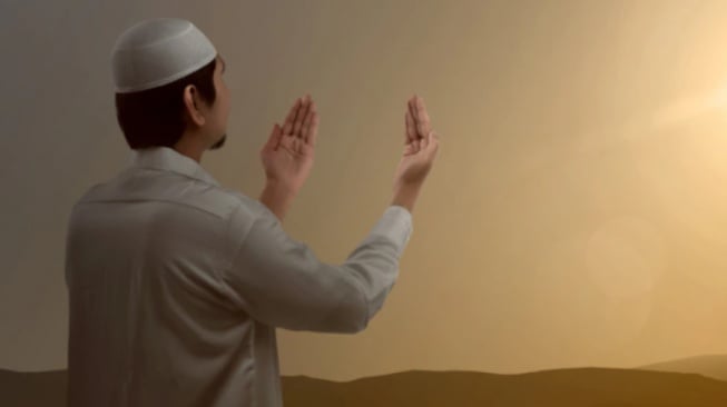 Bacaan Sholat Subuh dengan Qunut yang Wajib Dihafalkan