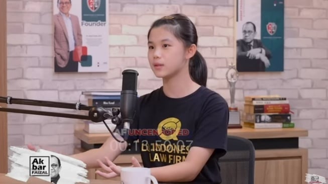 Kate Victoria Lim di podcast Akbar Faizal. 