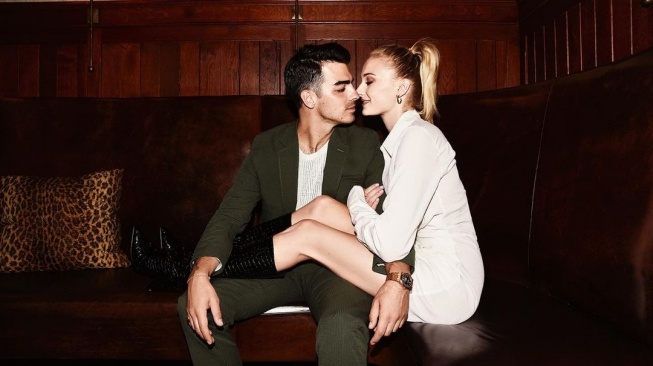 Perjalanan Cinta Joe Jonas dan Sophie Turner (Instagram/@sophiet)