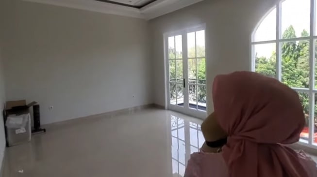 Potret Rumah Baru Aldi Taher, Minta Diendorse Perabotan (YouTube alditaher tv)