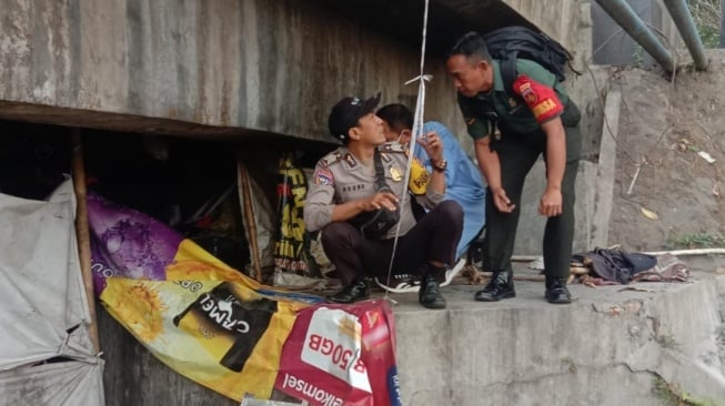 Seorang Pria Tanpa Identitas Ditemukan Tak Bernyawa di Kolong Jembatan Tempel Sleman, Ini Penjelasan Polisi