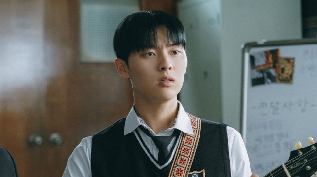 Potret Choi Hyun Wook di Twinkling Watermelon (Instagram/@tvn_drama)