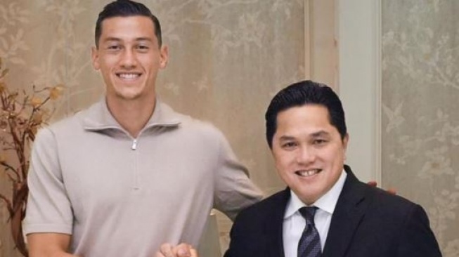 Jay Idzes dan Ketum PSSI Erick Thohir. (Instagram/@erickthohir)