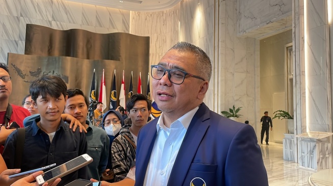 Mahfud MD Sebut Menteri SYL Sudah Tersangka, Ahmad Ali NasDem: Yang Bukan Urusannya, Dia urus