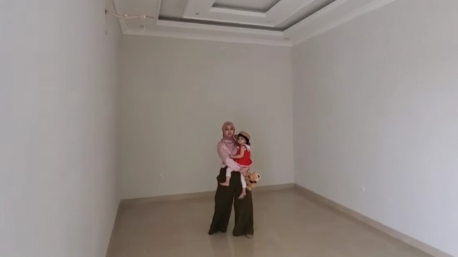 Potret Rumah Baru Aldi Taher, Minta Diendorse Perabotan (YouTube alditaher tv)