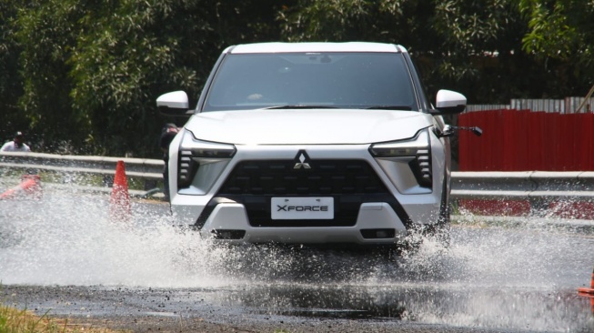 Rasakan Langsung Fungsi Empat Mode Berkendara pada Mitsubishi XForce