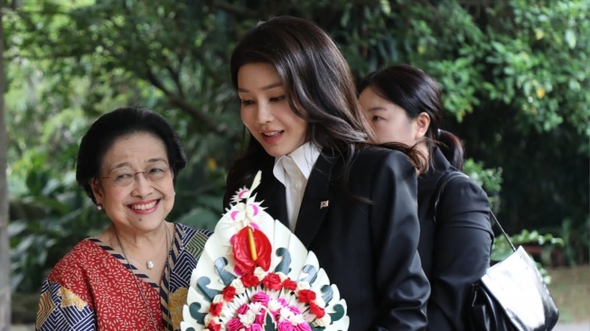 Megawati Menjamu Ibu Negara 'Cantik' Korsel di Istana Batu Tulis