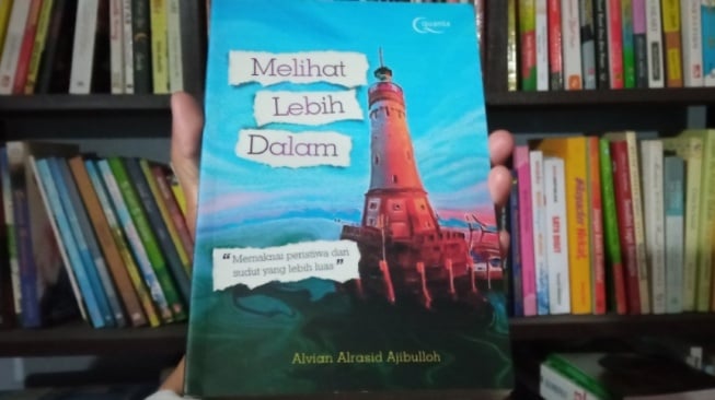 Buku 'Melihat Lebih Dalam', Upaya Mengenali Hakikat Diri