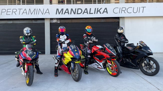 Sebelum mengaspal di trek, para peserta mendapatkan coaching clinic dari rider Astra Honda Racing Team. Antara lain diberikan juara Asia Road Racing Championship kelas Asia Production 250, Rheza Danica Ahrens dan Rising Star Veda Ega Pratama.[Wahana].