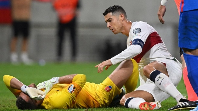 Cristiano Ronaldo Tendang Wajah Eks Kiper Man United, Absen saat Portugal Lawan Luksemburg