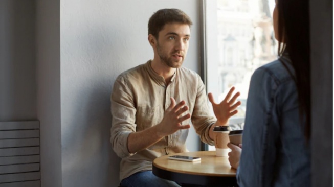 4 Manfaat Melakukan Deep Talk bagi Emosional dan Psikologis Seseorang