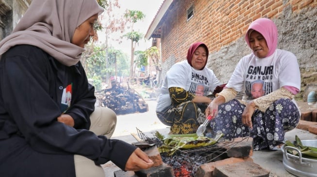 Ciptakan Peluang Usaha Lewat Pelatihan Pembuatan Satai Ikan Bandeng