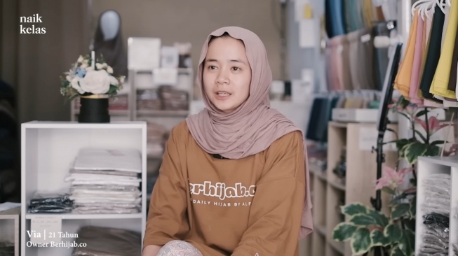 Dulu Jadi PRT, Begini Kisah Sukses Wanita Ciamis Bisnis Hijab Hingga Dapat Ratusan Juta Perbulan