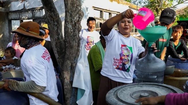 50 Ribu Liter Air Bersih Disalurkan ke 3.000 KK dari 2 Kecamatan di Banten