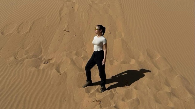 Liburan Nikita Willy di Gobi Desert. (Instagram/nikitawillyofficial94)