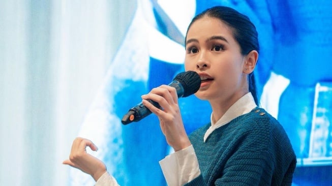 Biodata - Profil Maudy Ayunda: Artis yang Banjir Kritik Usai Ingin Hapus Sistem Pilihan Ganda