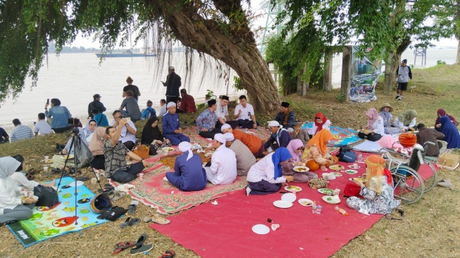 Tradisi Makan Bersama Wong Palembang di Rebo Wakasan, Hari Rabu Terakhir Bulan Safar