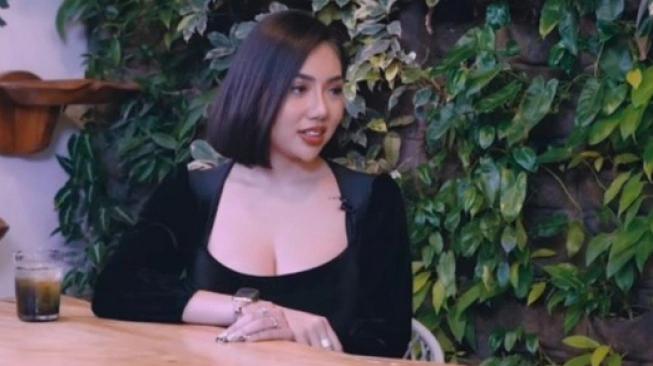 Asirlikda erotik hikoyalar