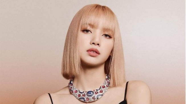 Lisa BLACKPINK Tak Lakukan Perpanjangan Kontrak? Ini Kata YG Entertainment