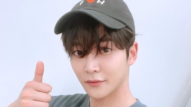 11 Potret Ganteng Rowoon, Resmi Tinggalkan SF9 untuk Fokus Berakting