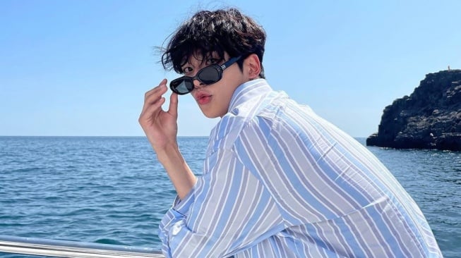 Potret Ganteng Rowoon Resmi Tinggalkan SF9. (Instagram/ewsbdi)