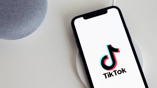 TikTok Shop Dilarang Jualan, Aturannya Terbit Besok