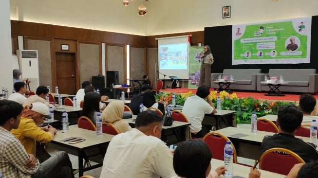 Rangkul Ratusan Anak Muda Bone Jadi Enterpreneur, Komunitas Teman Sandi Hadirkan Digitalpreneur Training