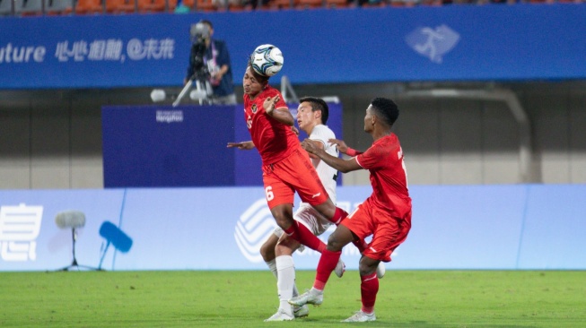 Timnas Indonesia U-24 menghadapi Kirgistan U-24 dalam matchday pertama Grup F Asian Games 2022 di Zhejiang Normal University East Stadium, Zhejiang, China, Selasa (19/9/2023) malam WIB. [Dok. PSSI]