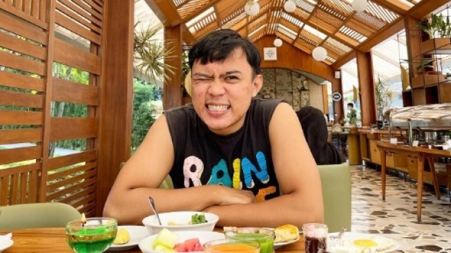 Profil A Juju, Food Vlogger yang Dilabrak Madun Oseng 'Nyak Kopsah' Gegara Review Jujur Warung Makan