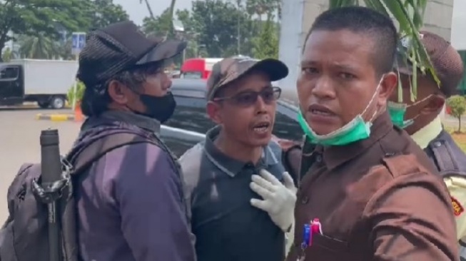 Liput Ledakan di Rumah Sakit Eka Hospital Serpong, HP Wartawan Dirampas