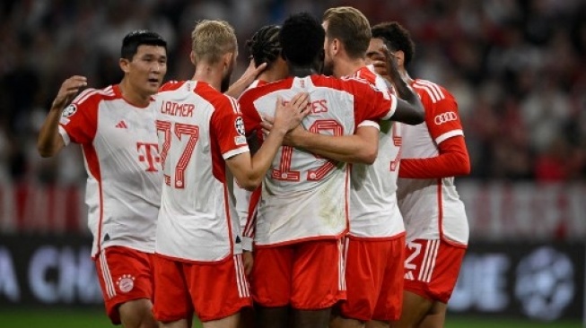 Para pemain Bayern Munich merayakan gol Leroy Sane (tengah) ke gawang Manchester United pada pertandingan sepak bola Grup A Liga Champions UEFA di Munich, Jerman pada 20 September 2023. Tobias Schwarz / AFP