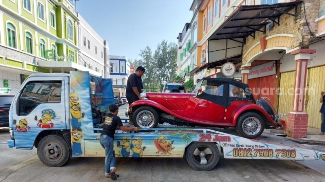 Diduga Sengaja Disembunyikan Andhi Pramono, Mobil Hummer H3 hingga Toyota Roadster Disita KPK