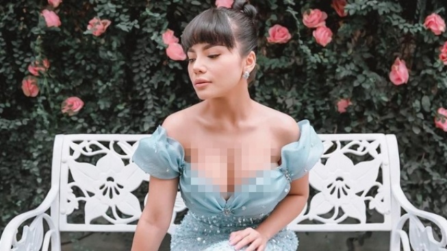 Potret seksi Dinar Candy (instagram)