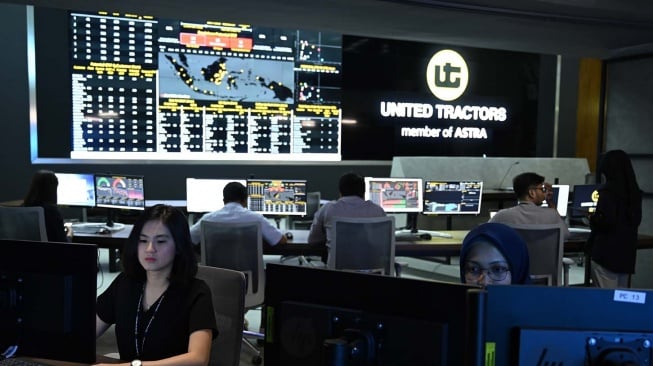 United Tractors Buka Suara Soal Rumor Bakal Caplok Saham ARCI Milik Peter Sondakh