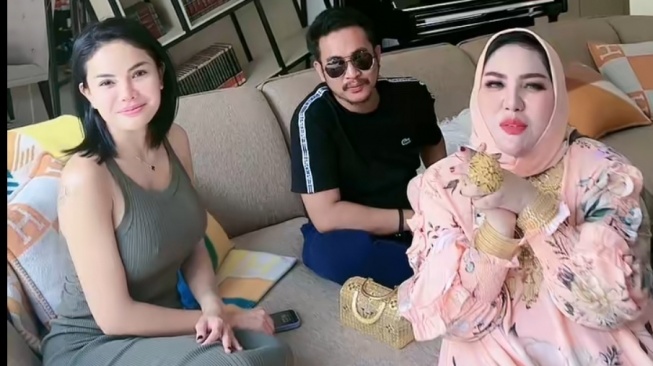 Heboh! Mira Hayati Ratu Emas Mau Beli Rumah Nikita Mirzani Rp12 Miliar, Fakta Sebenarnya Bikin Netizen Terkejut