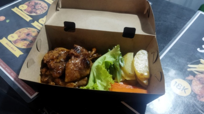 Menggugah Selera, Lezatnya Chicken Steak Siginjai di Kota Jambi